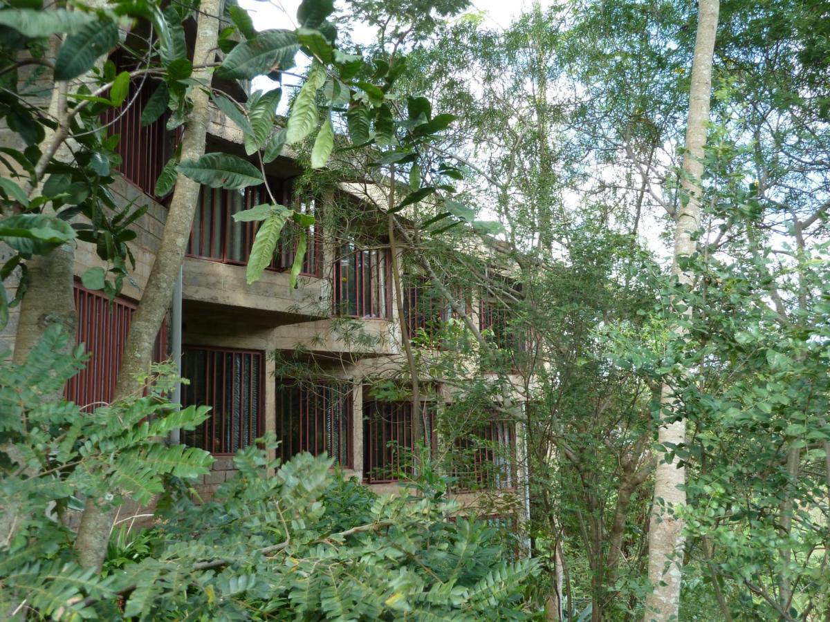 Villa Rock Stop Falls Nairobi Exterior foto