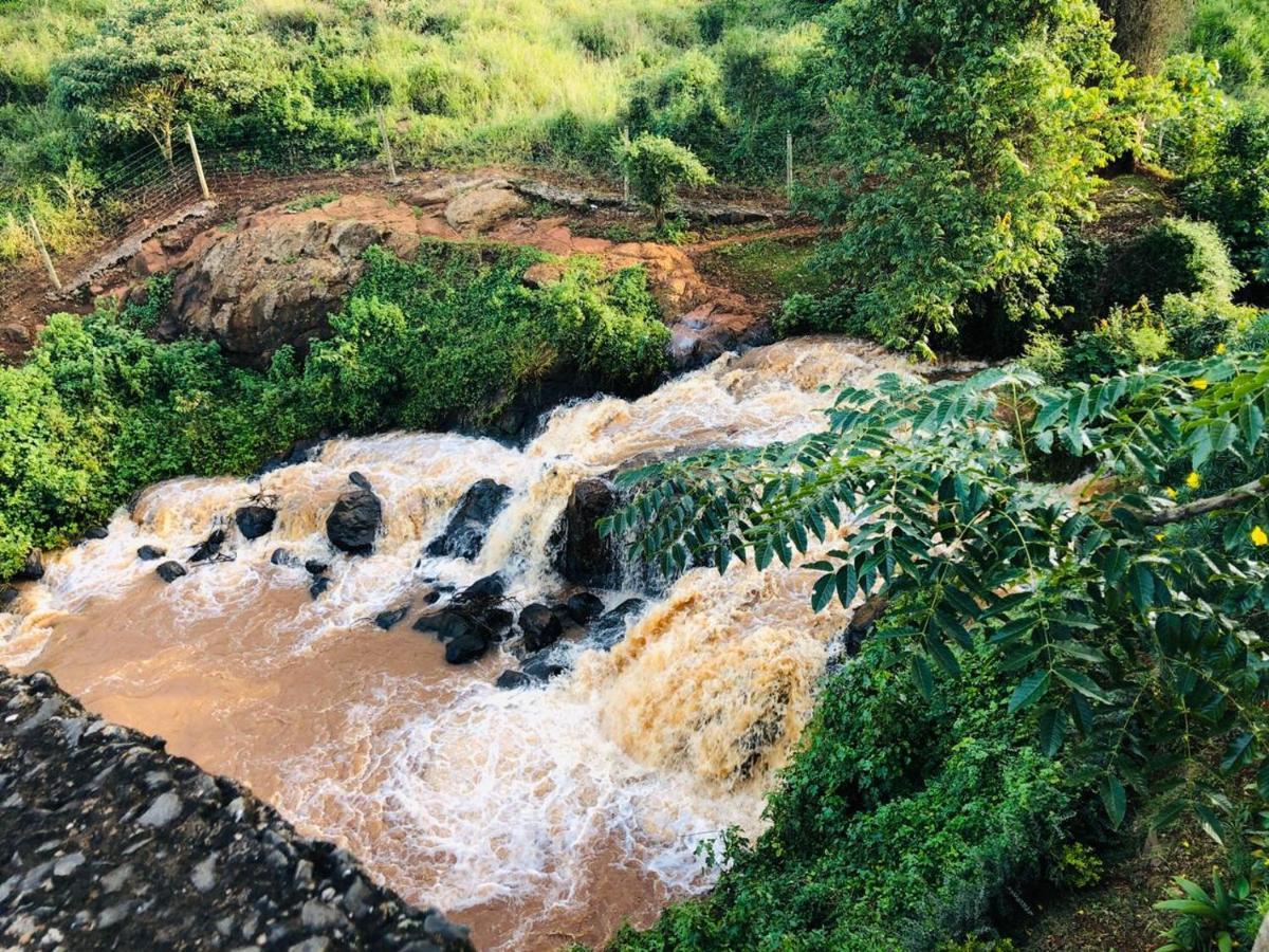 Villa Rock Stop Falls Nairobi Exterior foto